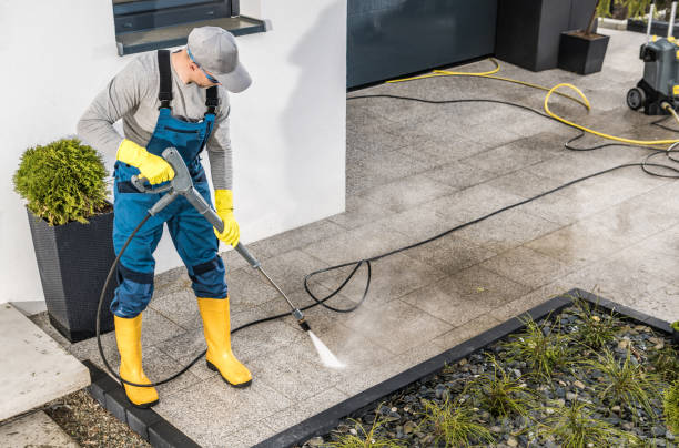 Best Local Pressure Washing Services  in Cresco, IA